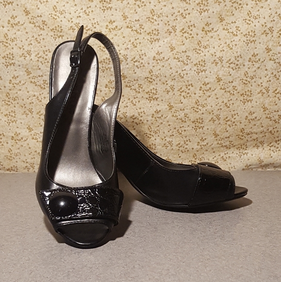 Madeline Stuart Open Toe Black Heels 9W - Picture 9 of 9